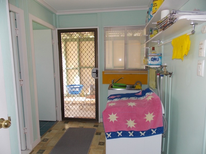 52 Cairns Street, Nanango QLD 4615