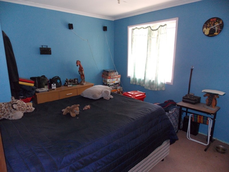 91 Raymond Road, Nanango QLD 4615