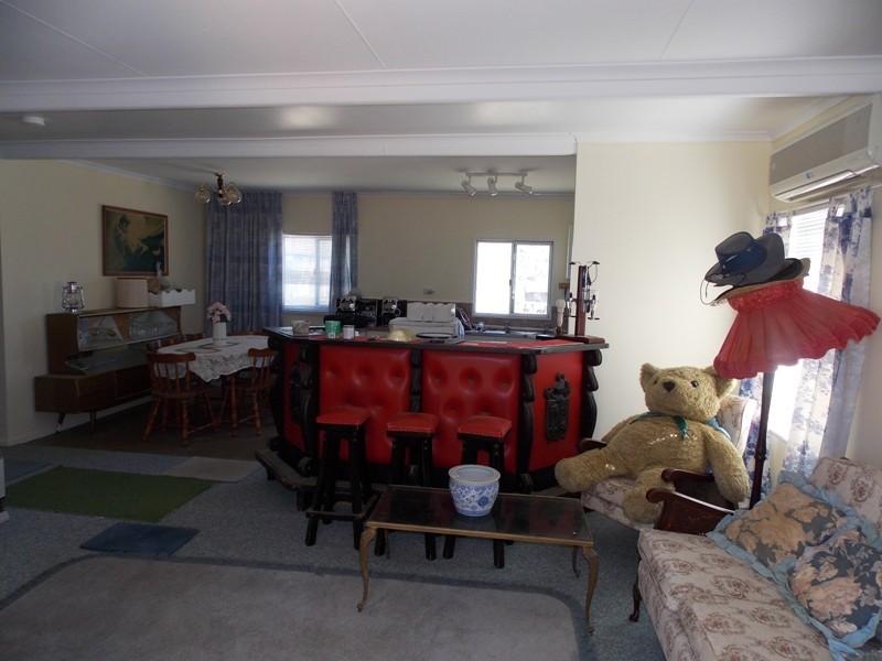 1614 Memerambi Barkers Ck Rd, Wattle Camp QLD 4615