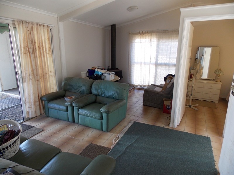 1614 Memerambi Barkers Ck Rd, Wattle Camp QLD 4615