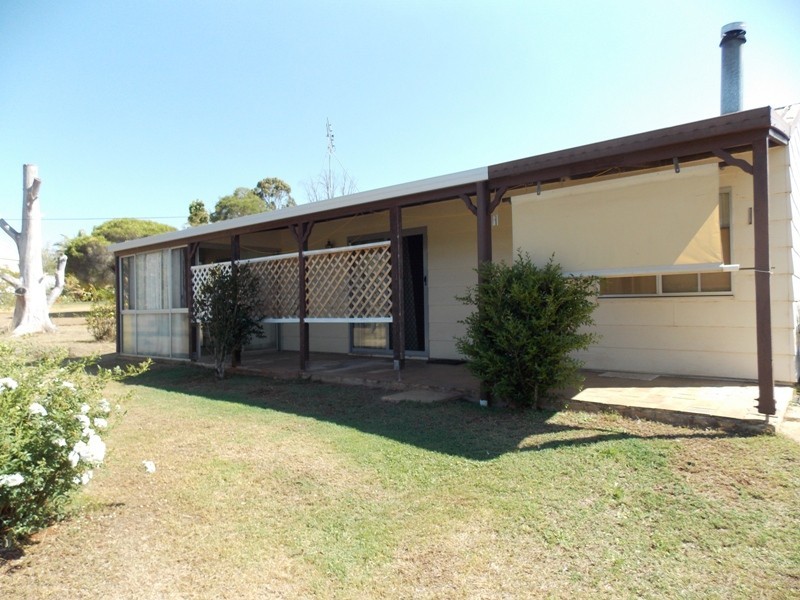 12 Donald Court, Yarraman QLD 4614
