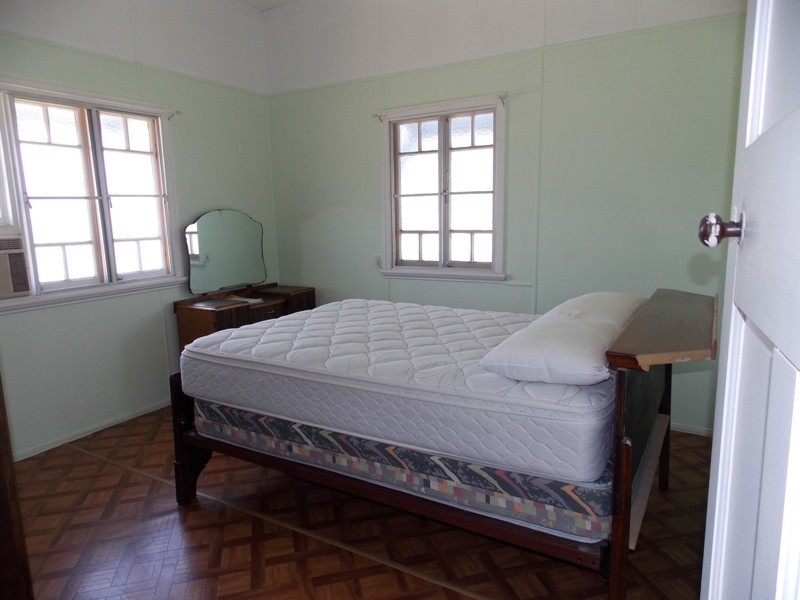 30 Hay Street, Nanango QLD 4615