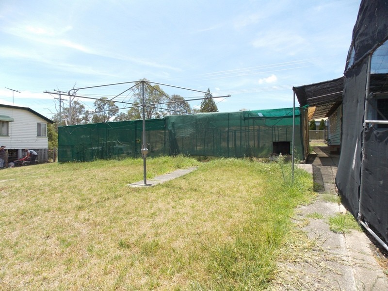30 Hay Street, Nanango QLD 4615