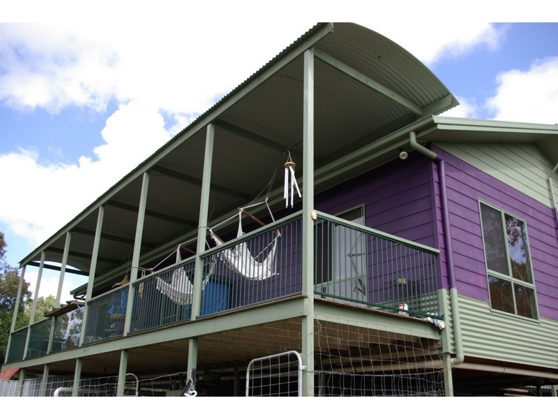 94 Hicken Way, Nanango QLD 4615