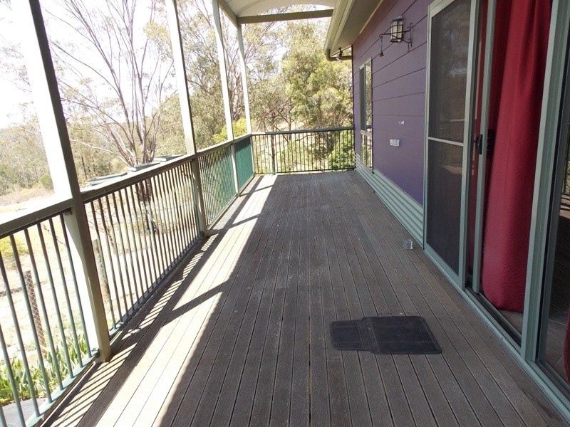 94 Hicken Way, Nanango QLD 4615