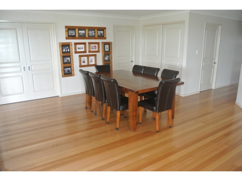 123 Brisbane Street, Nanango QLD 4615