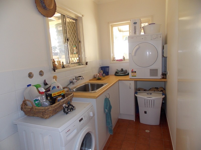 3 Dalkeith Street, Nanango QLD 4615