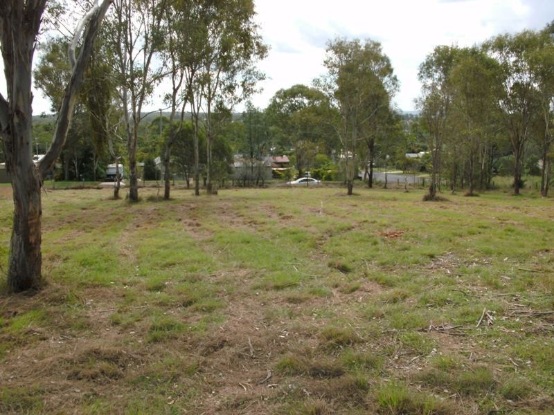 58 Home Street, Nanango QLD 4615