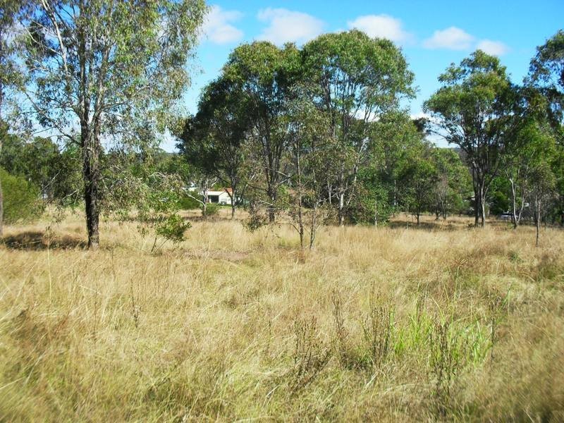 58 Home Street, Nanango QLD 4615