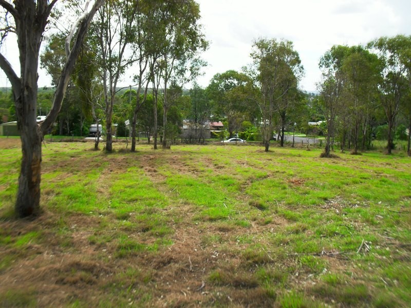 58 Home Street, Nanango QLD 4615