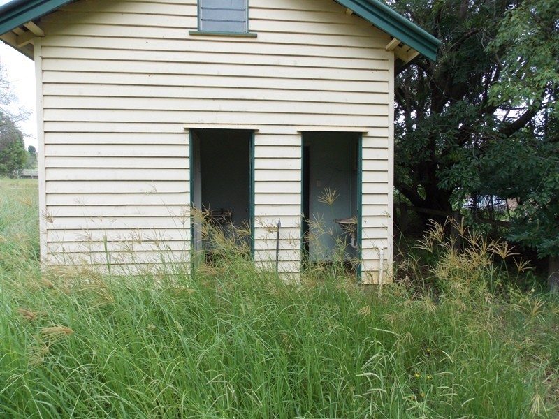 1 Davies Street, Yarraman QLD 4614