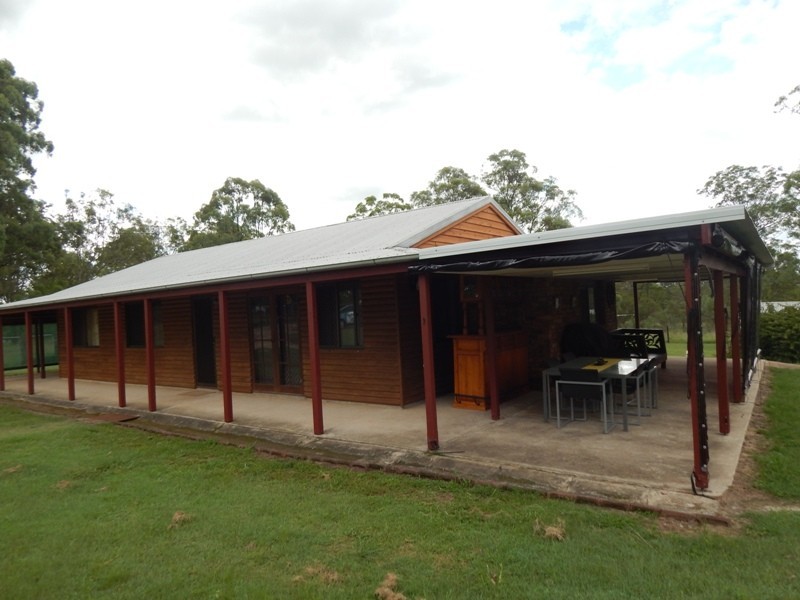 298 Carbeen Crescent, Nanango QLD 4615