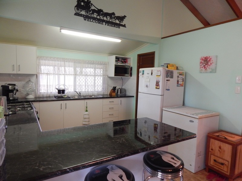 298 Carbeen Crescent, Nanango QLD 4615