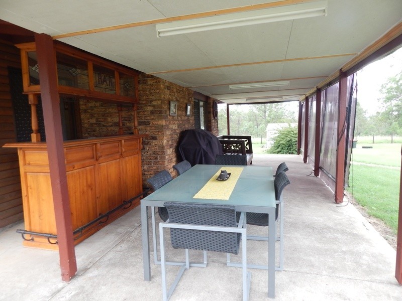 298 Carbeen Crescent, Nanango QLD 4615