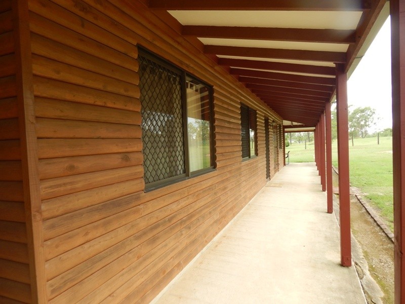 298 Carbeen Crescent, Nanango QLD 4615