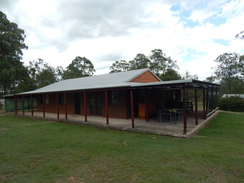 298 Carbeen Crescent, Nanango QLD 4615