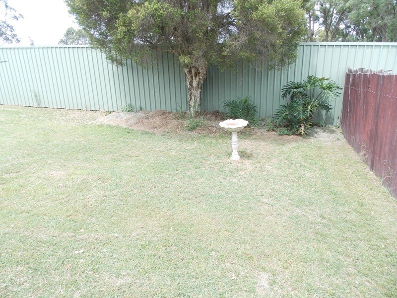 12 Bunker Avenue, Nanango QLD 4615