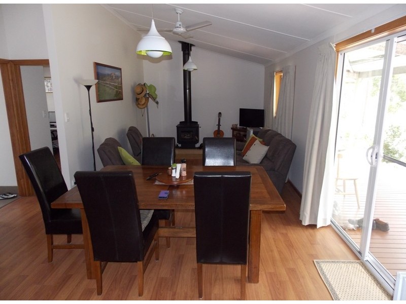 26 Raymond Road, Nanango QLD 4615