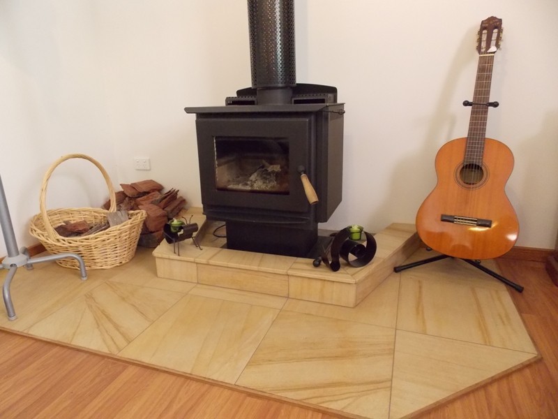 26 Raymond Road, Nanango QLD 4615