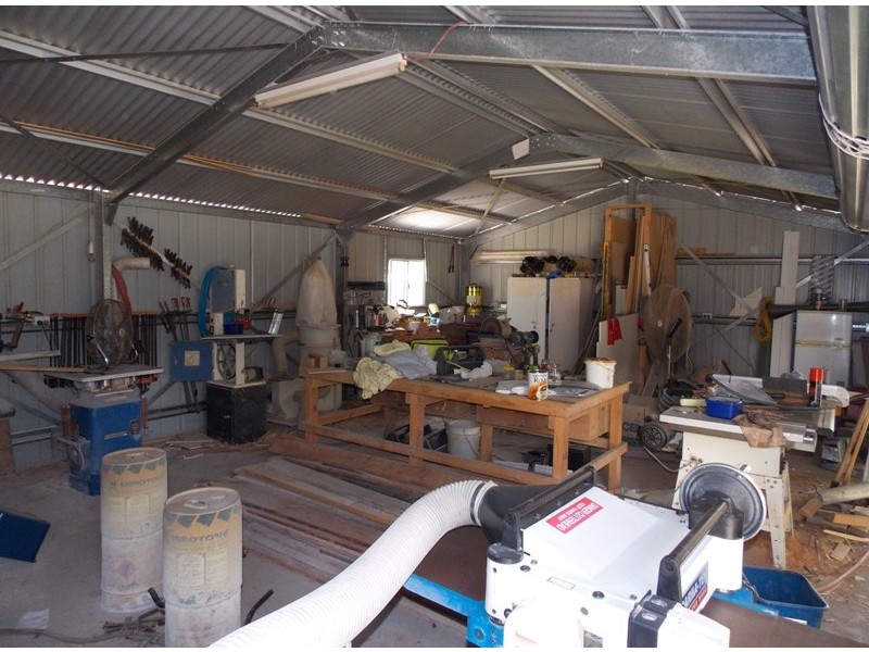 26 Raymond Road, Nanango QLD 4615