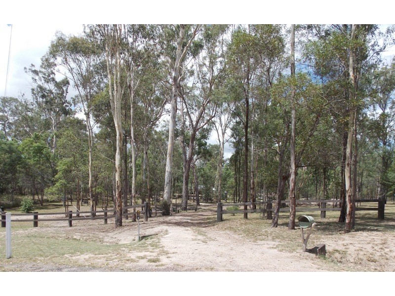 26 Raymond Road, Nanango QLD 4615