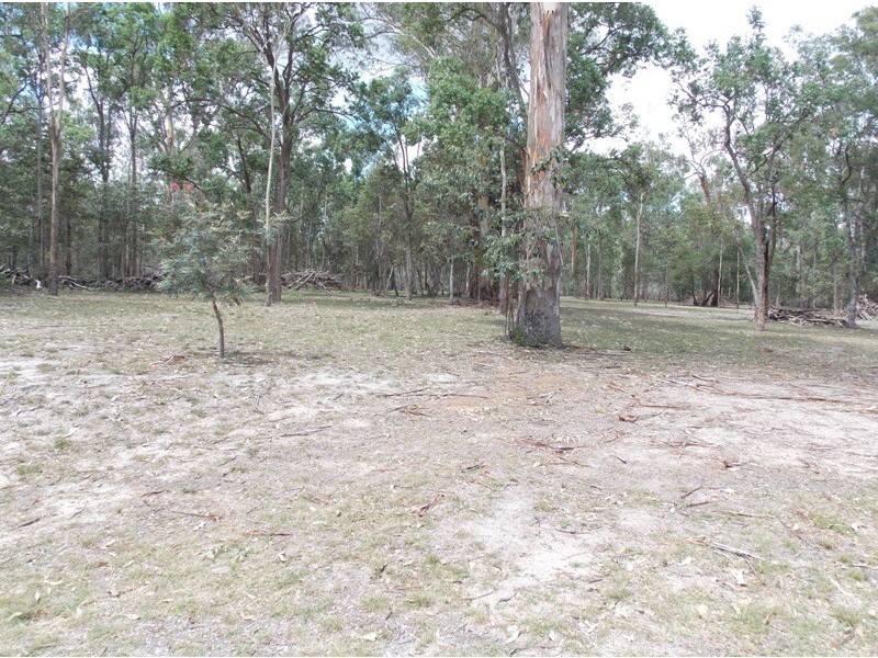 26 Raymond Road, Nanango QLD 4615