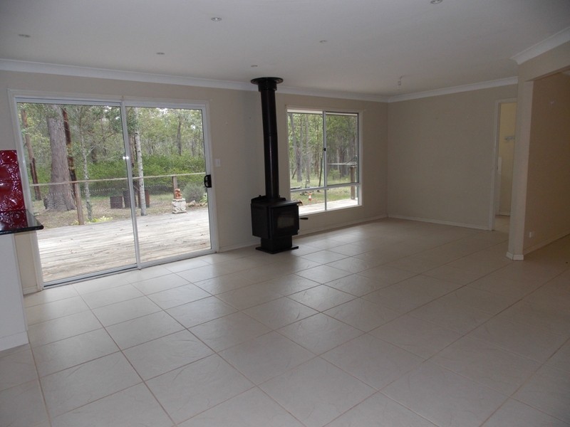 53 Lorna Court, Blackbutt QLD 4306