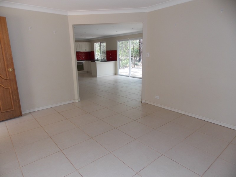 53 Lorna Court, Blackbutt QLD 4306