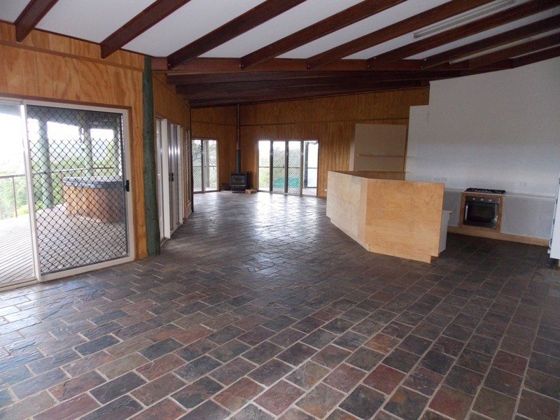 979 Old Esk North Road, Nanango QLD 4615