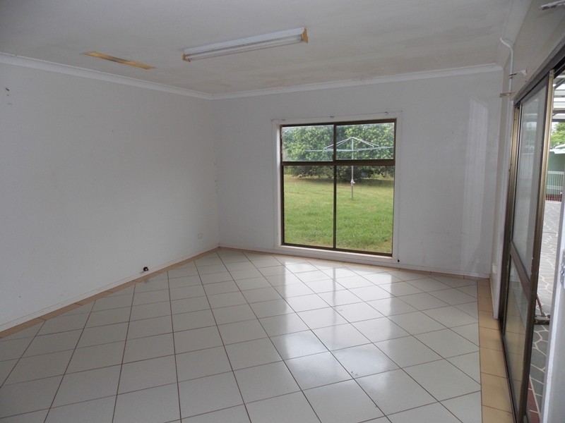 7 Rosalie Drive, Yarraman QLD 4614