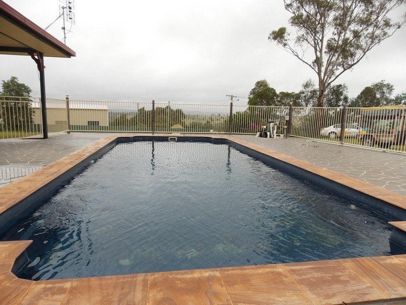 7 Rosalie Drive, Yarraman QLD 4614