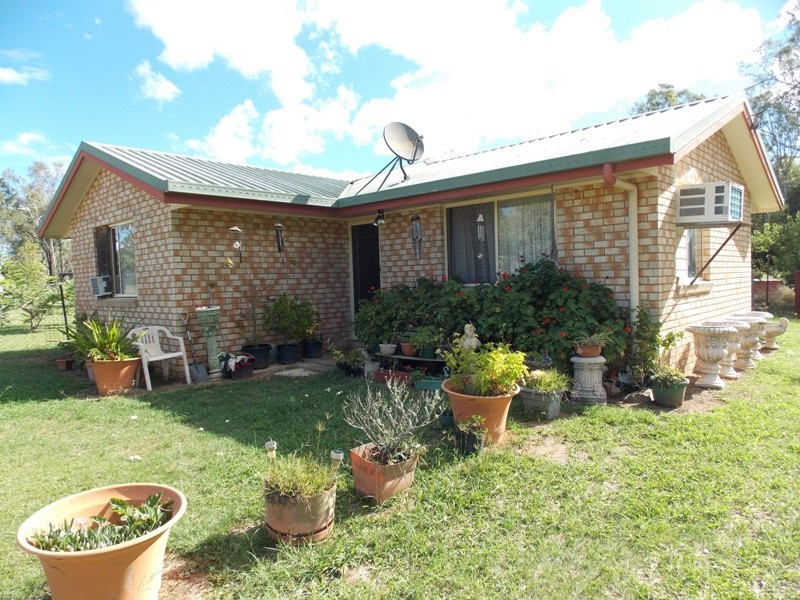7b Grey Street, Nanango QLD 4615