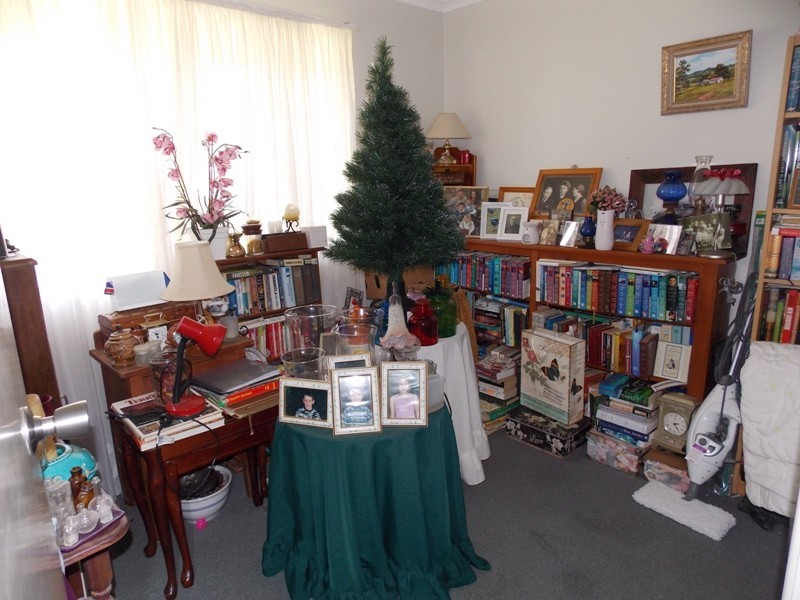 7b Grey Street, Nanango QLD 4615