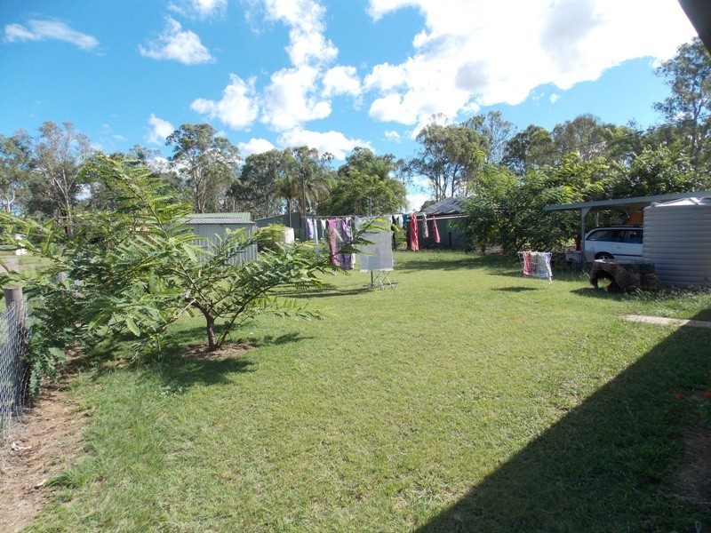 7b Grey Street, Nanango QLD 4615