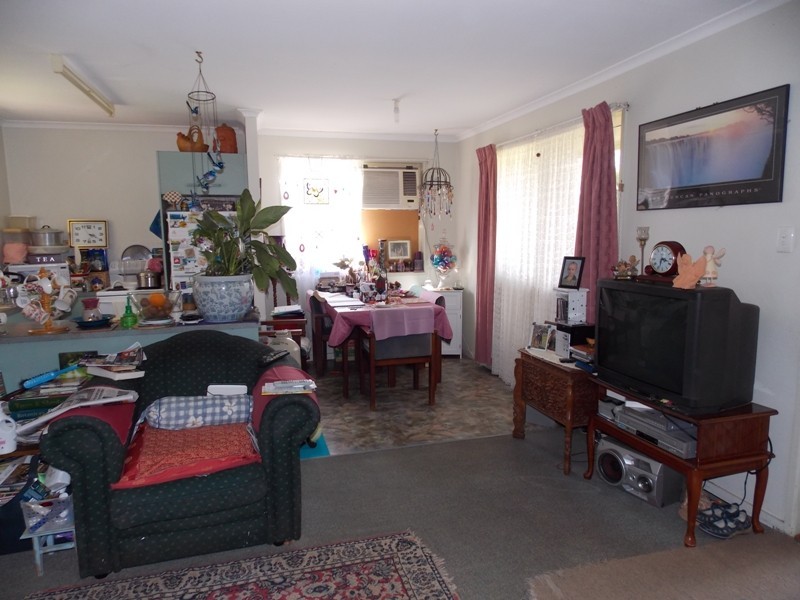 7b Grey Street, Nanango QLD 4615