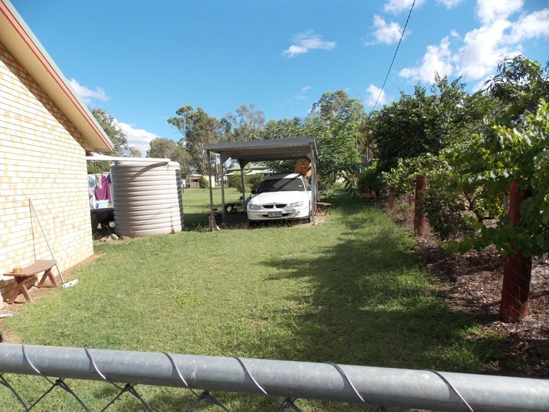 7b Grey Street, Nanango QLD 4615