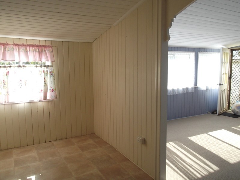 65 Henry Street, Nanango QLD 4615