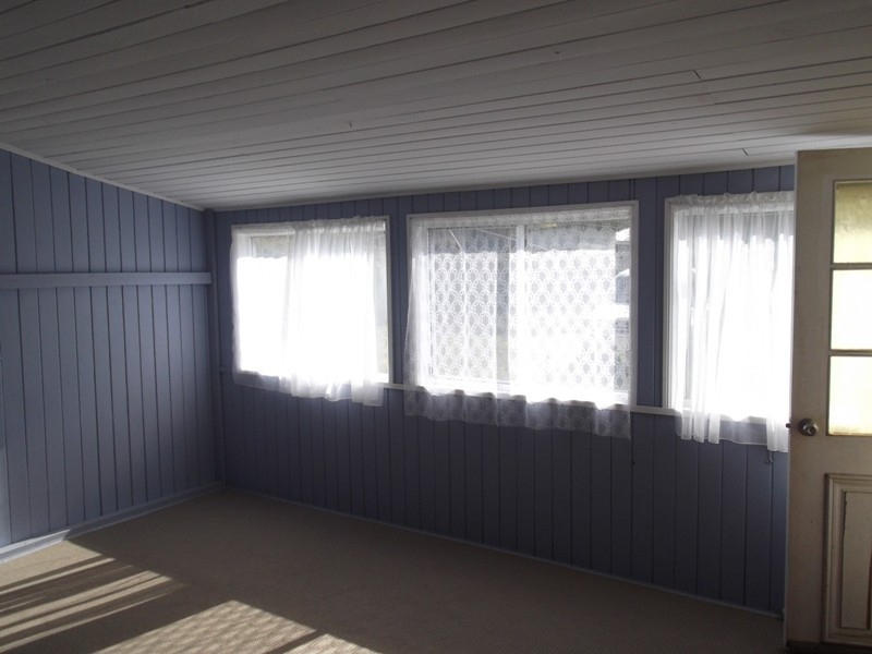 65 Henry Street, Nanango QLD 4615