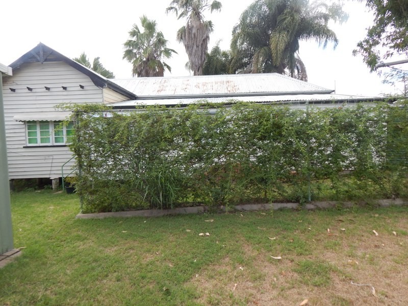 65 Henry Street, Nanango QLD 4615