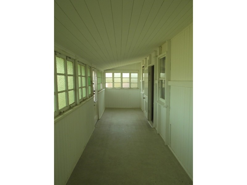 65 Henry Street, Nanango QLD 4615