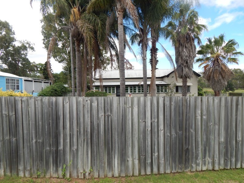 65 Henry Street, Nanango QLD 4615