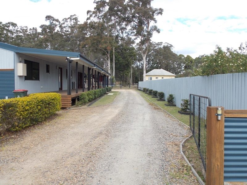 15 George Street, Blackbutt QLD 4306