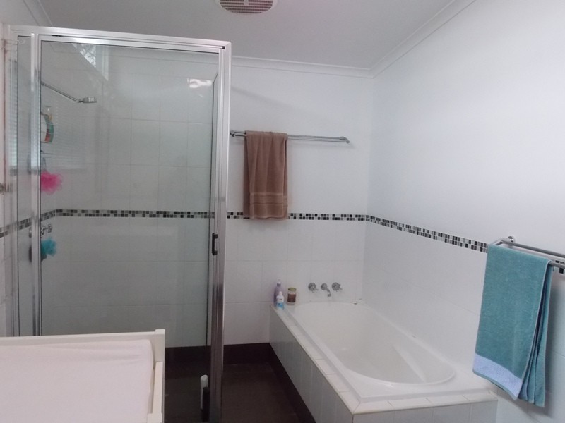 15 George Street, Blackbutt QLD 4306