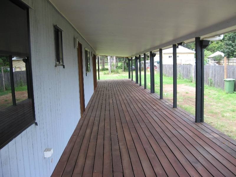 15 George Street, Blackbutt QLD 4306