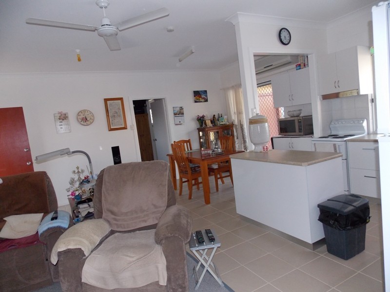 4 Deakin Crescent, Nanango QLD 4615