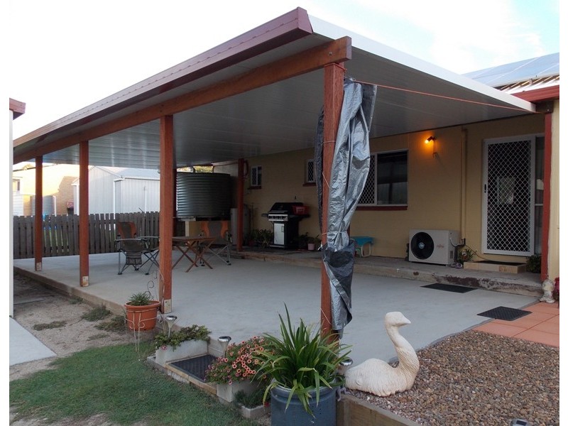4 Deakin Crescent, Nanango QLD 4615