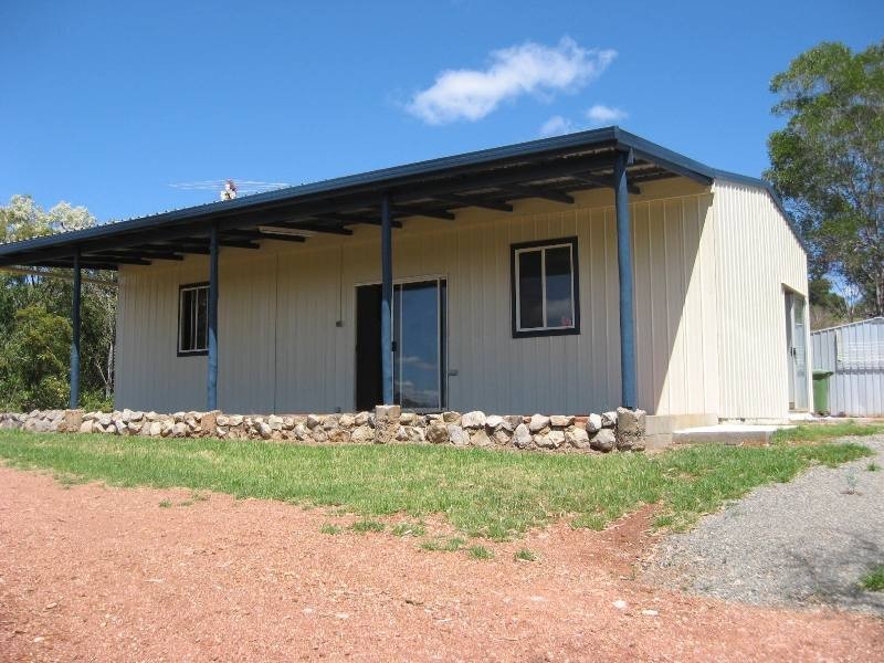 64 Bucklands Road, Nanango QLD 4615