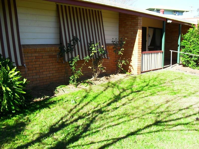 10 Hospital Terrace, Nanango QLD 4615