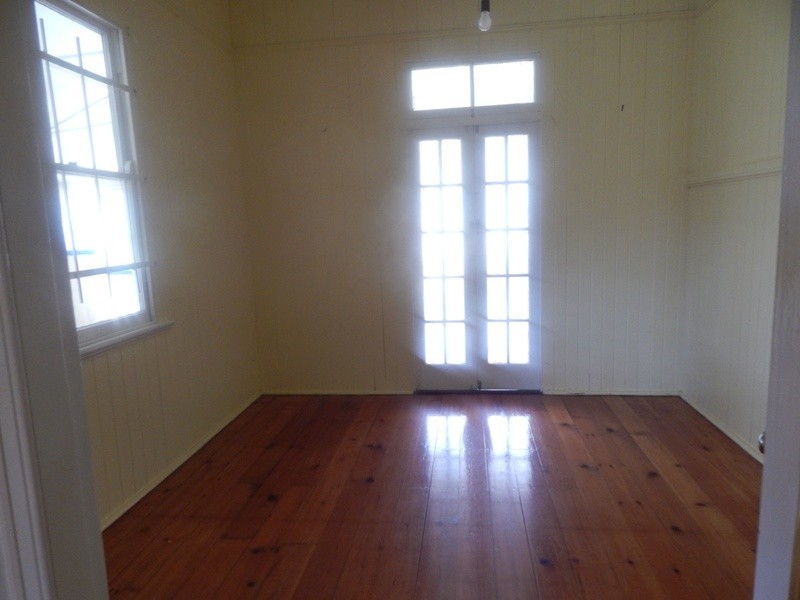 Blackbutt QLD 4306