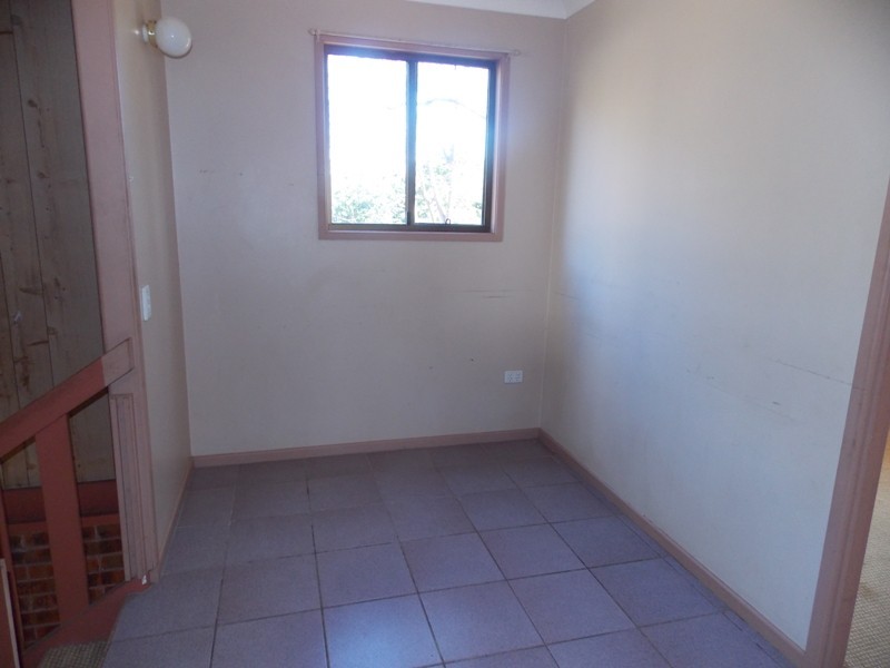18 Hospital Terrace, Nanango QLD 4615